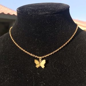 Gold dainty butterfly necklace